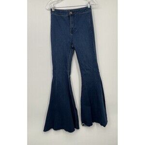 Free People We The Free Bell Bottom Just Float On Flare Jeans Sz 26 Raw Hem Boho